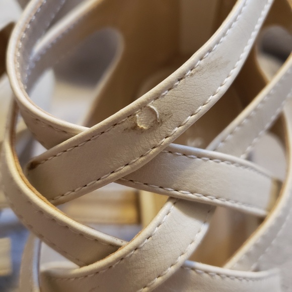 🏷NEW Women's Champagne Sandals in Size 6 - Picture 5 of 7